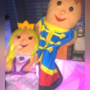 King and Queeny hand cloth puppet s